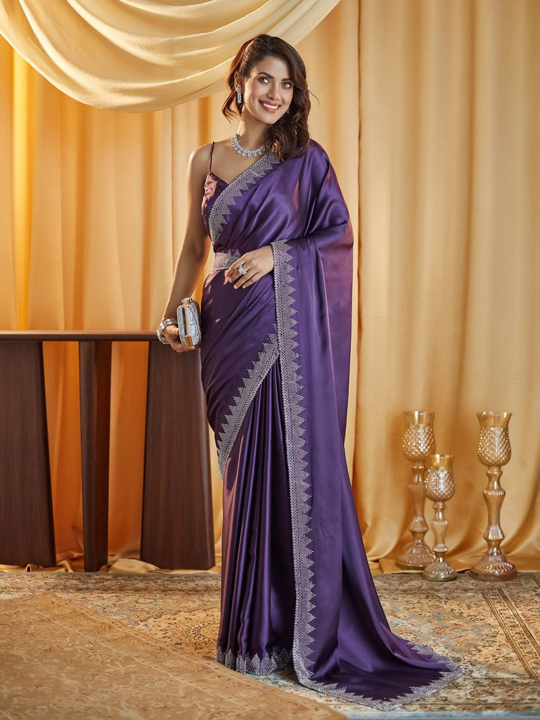 Timeless Crepe Saree with Intricate Pyramid Border & Designer Blouse