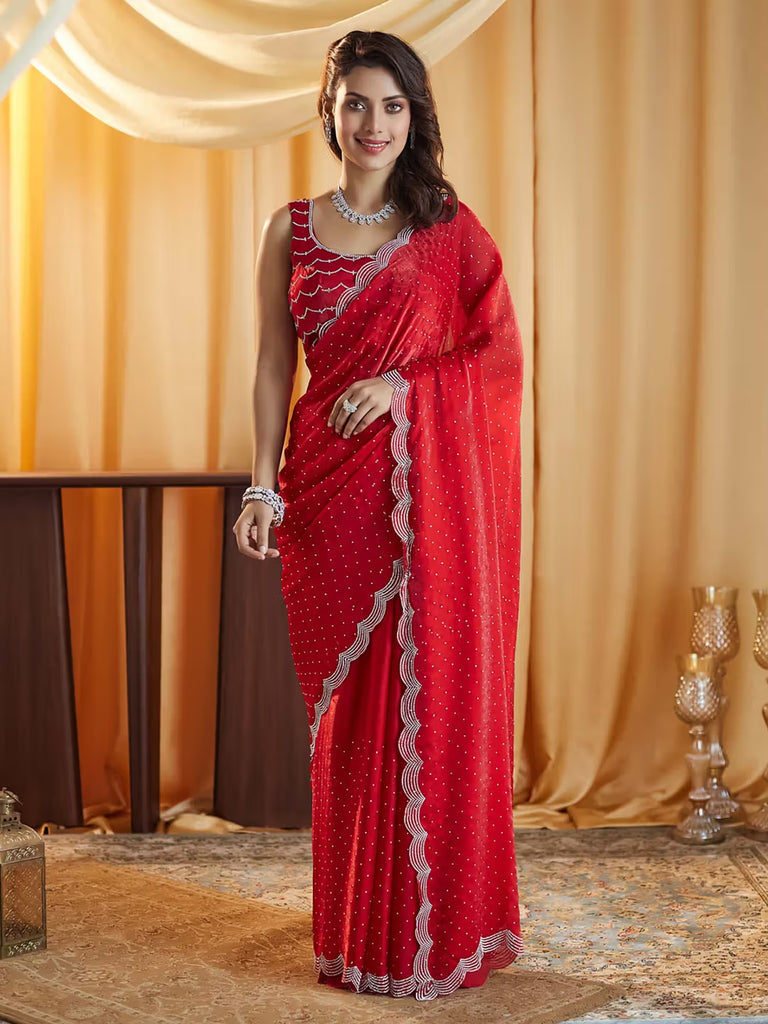 Fendy Silk Saree with Twinkling Pallu & Curved Diamond Edge Red