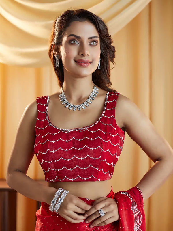 Fendy Silk Saree with Twinkling Pallu & Curved Diamond Edge Red