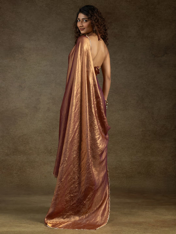 Exquisite Fendy Chiffon Saree with Wavy Diamond Border for Sophisticated Style Onion